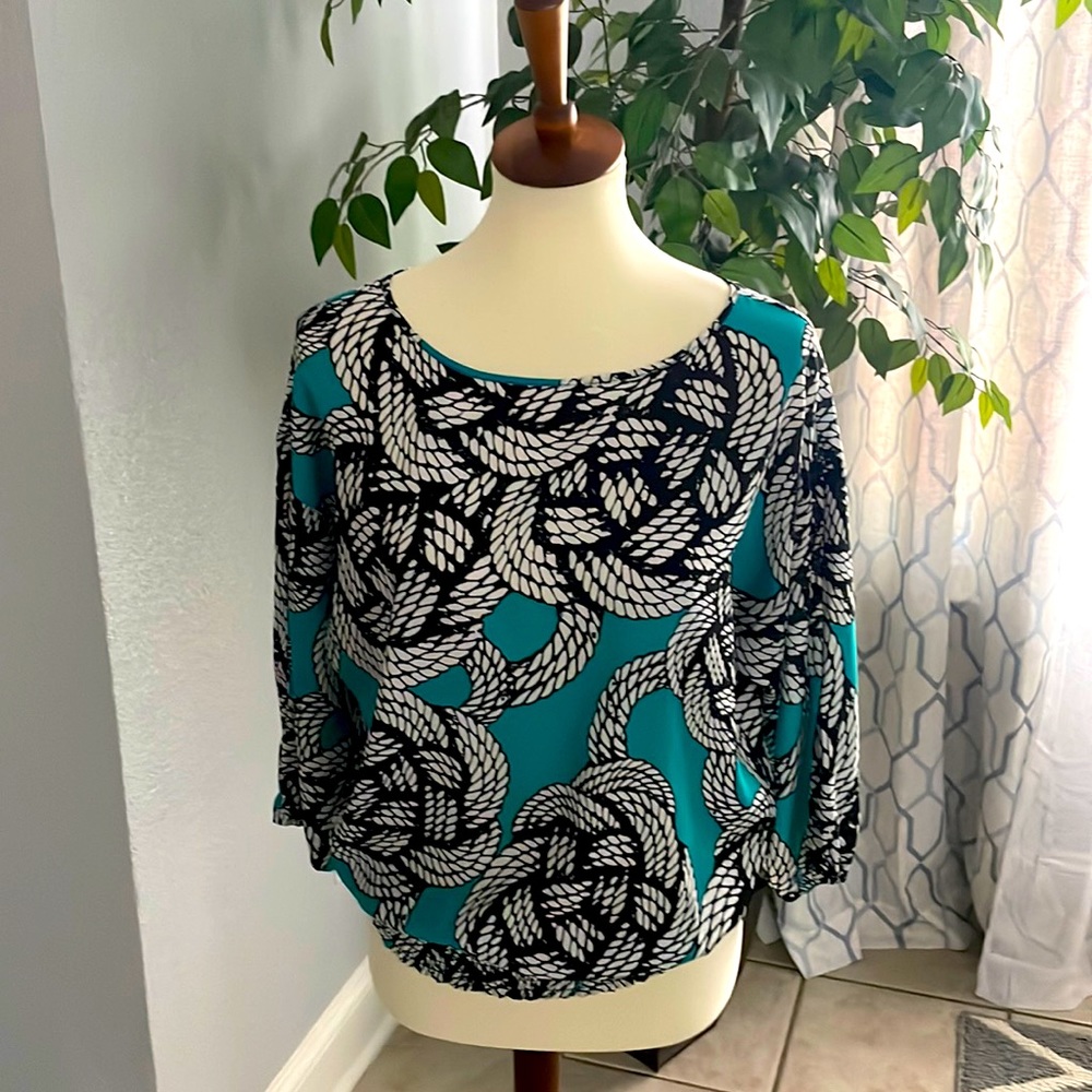 New York company brand XS size